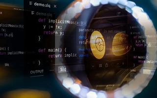 图木舒克 api php源码,下载的php源码怎么运行呢？